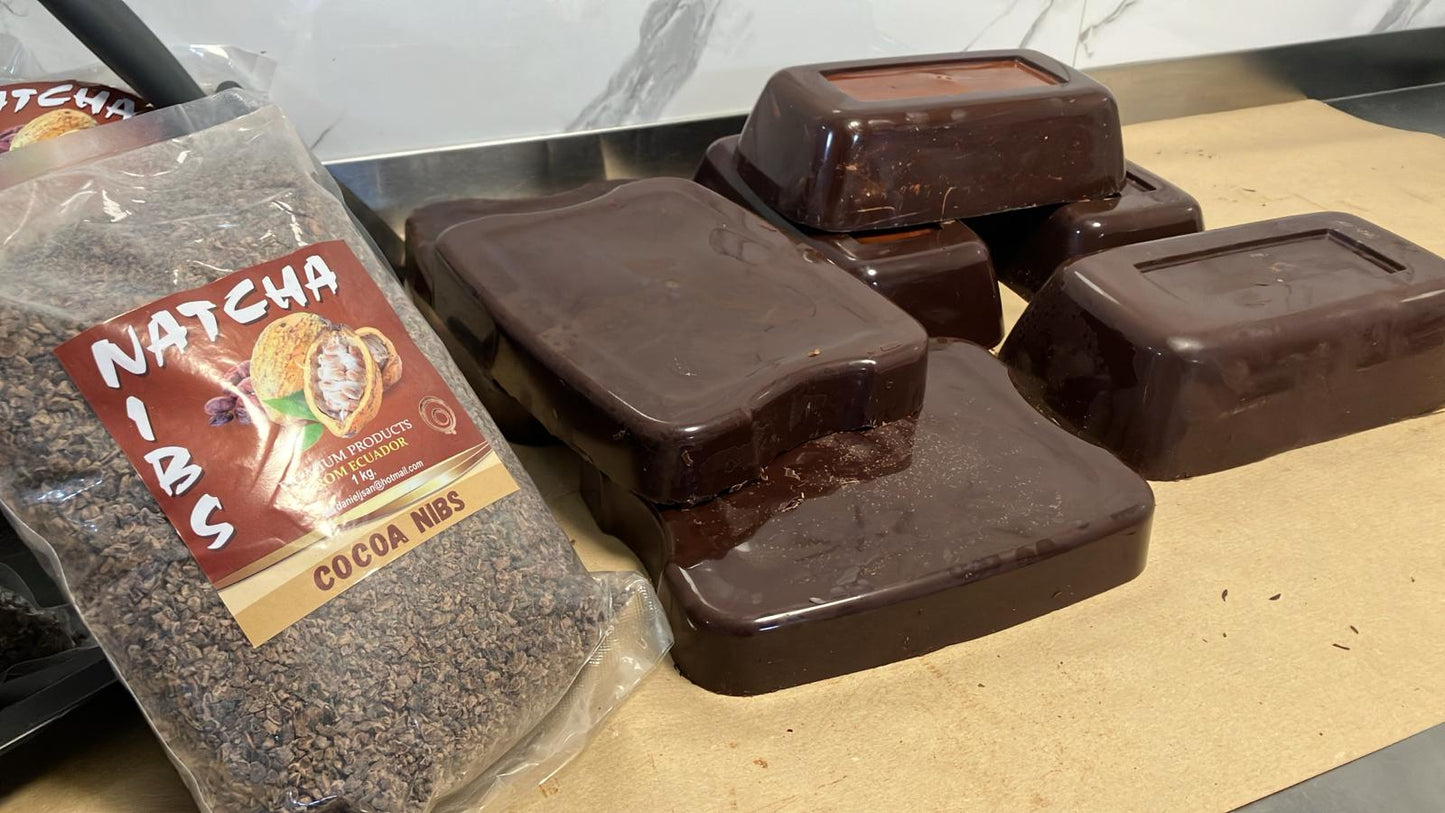 ✨ Taylor 70% Cacao Bar – Custom Chocolate 1kg